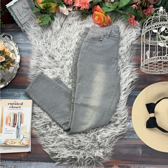 Boston Proper Gray Tassel Jeans - Picture 4 of 11